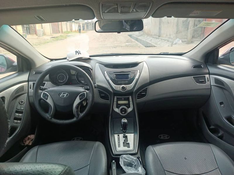Thumbnail 3 of 2013 Hyundai Elantra